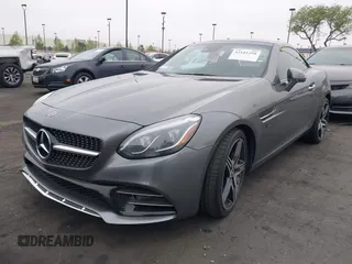 2020 Mercedes-Benz SLC 300 с VIN W1KPK3JA2LF172930, выставлен на аукционе IAAI как лот 42141258 с пробегом 13 081 миль миль и . История ставок и продаж доступна на DreamBid. Изображение 18.