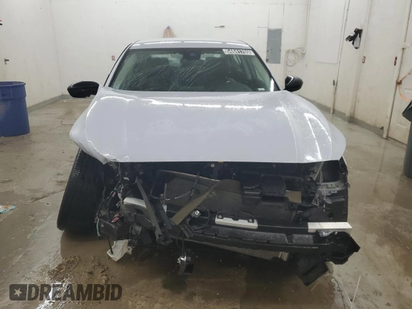 2025 Nissan Altima SR with VIN 1N4BL4CV9SN360779, listed as a Copart auction lot 54841765 with 9,103 mi miles and Non Repairable. Bid and sale history available at DreamBid. Image 5.