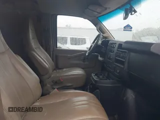 2019 Chevrolet Express Cargo with VIN 1GCWGBFP9K1193039, listed as a IAAI auction lot 42482812 with 152,787 mi miles and . Bid and sale history available at DreamBid. Image 5.