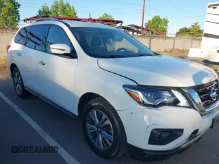 2019 Nissan Pathfinder S with VIN 5N1DR2MN7KC634136, listed as a IAAI auction lot 42195038 with 102,619 mi miles. Bid and sale history available at carsss.com. Image 6.