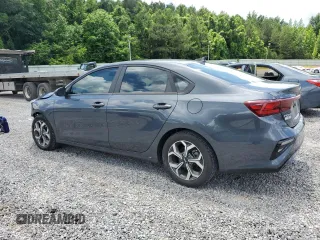 2021 Kia Forte LXS z VIN 3KPF24AD1ME380668, wystawiony jako Copart lot #57884555 z przebiegiem 63 763 mil mil oraz Szkoda całkowita • Salvage title. Historia ofert i sprzedaży dostępna na DreamBid. Obrazek 2.