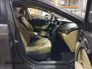 2015 Hyundai Azera Limited z VIN KMHFH4JG2FA432545, wystawiony jako IAAI lot #41329236 z przebiegiem 98 661 mil mil oraz . Historia ofert i sprzedaży dostępna na DreamBid. Obrazek 5.