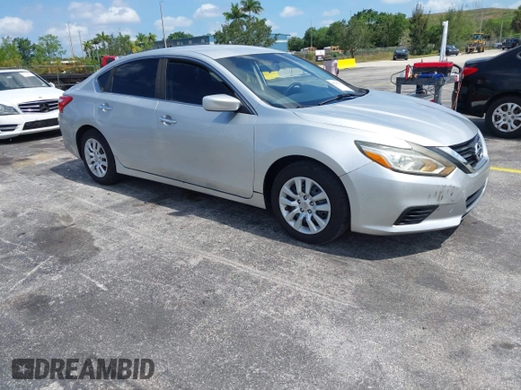 2016 Nissan Altima 2.5 S with VIN 1N4AL3AP1GN320391, listed as a IAAI auction lot 42207672 with 129,754 mi miles. Bid and sale history available at carsss.com. Image 1.