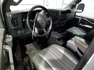 2019 Chevrolet Express Cargo Van with VIN 1GCWGAFGXK1234224, listed as a Copart auction lot 52518615 with 125,155 mi miles and Clean Title. Bid and sale history available at carsss.com. Image 8.