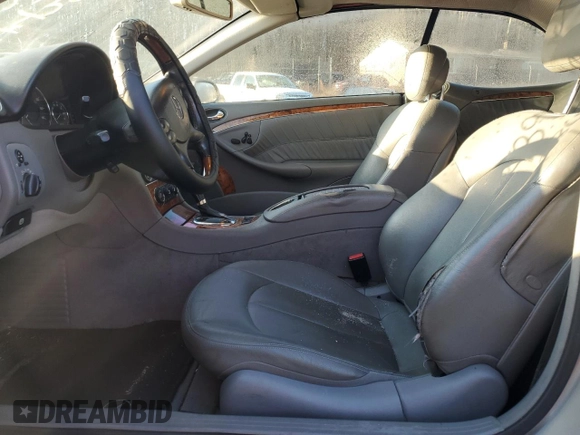 2006 Mercedes-Benz CLK 350 with VIN WDBTK56H06F190372, listed as a Copart auction lot 83021914 with 169,306 mi miles and Salvage Title. Bid and sale history available at DreamBid. Image 7.