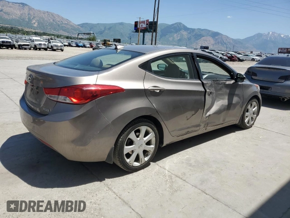 2013 Hyundai Elantra GLS с VIN 5NPDH4AE2DH248769, выставлен на аукционе Copart как лот 58932005 с пробегом 181 646 миль миль и Списание • Salvage title. История ставок и продаж доступна на DreamBid. Изображение 3.