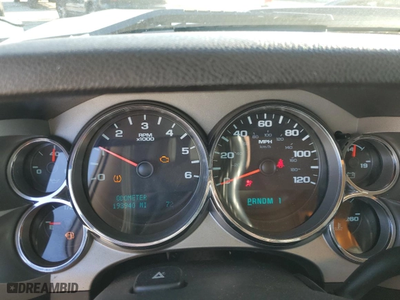 2011 GMC Sierra 2500HD SLE with VIN 1GT220CG9BZ200191, listed as a Copart auction lot 43624545 with 193,940 mi miles and Salvage Title. Bid and sale history available at carsss.com. Image 9.