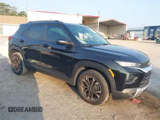 2022 Chevrolet TrailBlazer LT with VIN KL79MPSL7NB061589, listed as a IAAI auction lot 42049675 with 33,520 mi miles and . Bid and sale history available at DreamBid. Image 1.