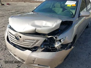 2007 Toyota Camry CE with VIN 4T1BE46K57U601350, listed as a IAAI auction lot 41889044 with 197,738 mi miles. Bid and sale history available at carsss.com. Image 6.