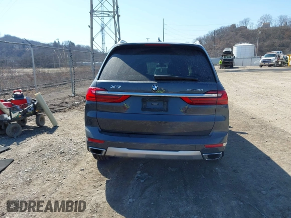 2020 BMW X7 xDrive40i with VIN 5UXCW2C03L9A01096, listed as a IAAI auction lot 41774774 with 55,596 mi miles. Bid and sale history available at carsss.com. Image 16.