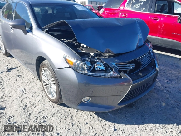 2015 Lexus ES with VIN JTHBK1GG7F2188569, listed as a IAAI auction lot 40828257 with 100,000 mi miles. Bid and sale history available at carsss.com. Image 6.