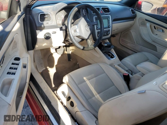 2011 Volkswagen Eos Komfort с VIN WVWBA7AHXBV000886, выставлен на аукционе Copart как лот 75096224 с пробегом Не указан миль и Чистый • Clean title. История ставок и продаж доступна на DreamBid. Изображение 8.
