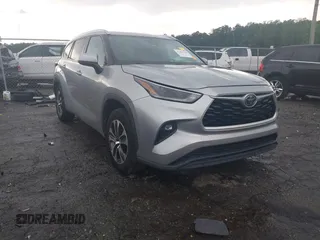 2021 Toyota Highlander XLE with VIN 5TDGZRAH3MS040606, listed as a IAAI auction lot 42462160 with 94,198 mi miles and . Bid and sale history available at DreamBid. Image 1.