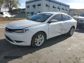 2015 Chrysler 200 Limited z VIN 1C3CCCABXFN697778, wystawiony jako Copart lot #52749775 z przebiegiem 94 455 mil mil oraz Szkody całkowita. Historia ofert i sprzedaży dostępna na DreamBid. Obrazek 1.