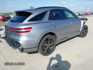 2024 Genesis GV70 2.5T z VIN 5NMMADTB2RH006771, wystawiony jako IAAI lot #42011216 z przebiegiem 9482 mil mil oraz . Historia ofert i sprzedaży dostępna na DreamBid. Obrazek 4.