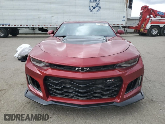 2023 Chevrolet Camaro ZL1 z VIN 1G1FK1R62P0159798, wystawiony jako Copart lot #47663395 z przebiegiem 8856 mil mil oraz Tytuł czysty. Historia ofert i sprzedaży dostępna na DreamBid. Obrazek 5.