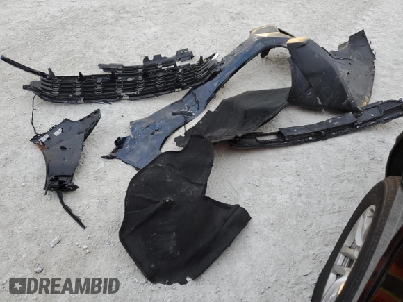 2021 Chevrolet Tahoe LS z VIN 1GNSCMKD5MR229435, wystawiony jako Copart lot #81240864 z przebiegiem 103 660 mil mil oraz Nie do naprawy • Non repairable. Historia ofert i sprzedaży dostępna na DreamBid. Obrazek 15.