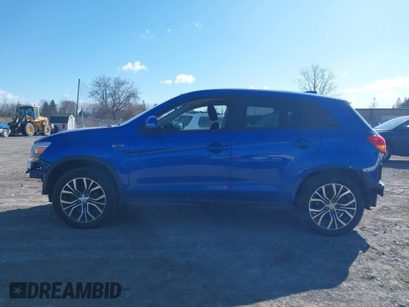 2019 Mitsubishi Outlander Sport ES 2.0 with VIN JA4AR3AU9KU028561, listed as a IAAI auction lot 41890996 with 122,409 mi miles. Bid and sale history available at carsss.com. Image 15.
