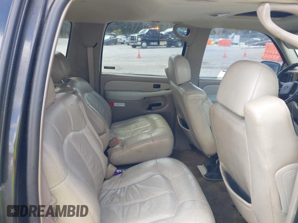 2001 Chevrolet Suburban LS with VIN 1GNEC16T91J316830, listed as a IAAI auction lot 41832158 with 143,332 mi miles. Bid and sale history available at carsss.com. Image 8.