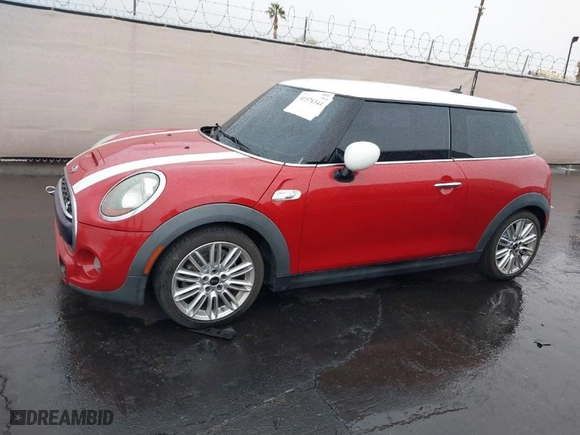 2015 MINI Cooper Hardtop S with VIN WMWXP7C55FT740223, listed as a IAAI auction lot 41576344 with NaN miles. Bid and sale history available at carsss.com. Image 14.
