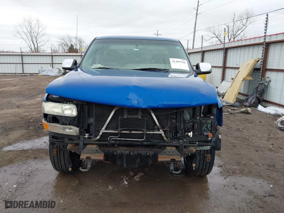 2002 Chevrolet Silverado 1500 LS with VIN 2GCEK19T821387360, listed as a IAAI auction lot 41489346 with 179,901 mi miles. Bid and sale history available at carsss.com. Image 13.