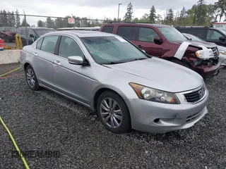 2010 Honda Accord EX-L z VIN 1HGCP3F88AA004933, wystawiony jako IAAI lot #42312088 z przebiegiem 85 856 mil mil oraz . Historia ofert i sprzedaży dostępna na DreamBid. Obrazek 1.