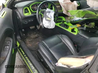 2015 Dodge Challenger R/T с VIN 2C3CDZAT2FH855323, выставлен на аукционе Copart как лот 57483085 с пробегом 48 801 миль миль и Списание • Salvage title. История ставок и продаж доступна на DreamBid. Изображение 8.