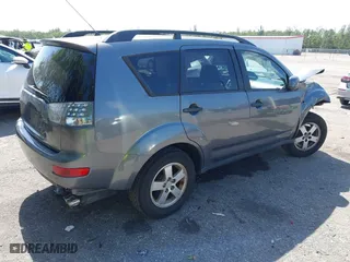 2007 Mitsubishi Outlander LS with VIN JA4MT31XX7U004009, listed as a IAAI auction lot 42006069 with 222,768 mi miles. Bid and sale history available at carsss.com. Image 4.