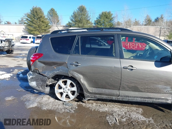 2009 Toyota RAV4 Ltd with VIN JTMBK31V395082689, listed as a IAAI auction lot 41509011 with 178,461 mi miles. Bid and sale history available at carsss.com. Image 6.