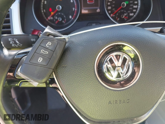 2019 Volkswagen Atlas SE with VIN 1V2DR2CA9KC506188, listed as a IAAI auction lot 41221389 with 67,593 mi miles and . Bid and sale history available at DreamBid. Image 11.