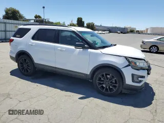 2017 Ford Explorer XLT с VIN 1FM5K8D85HGB64339, выставлен на аукционе Copart как лот 64113565 с пробегом 128 918 миль миль и Списание • Salvage title. История ставок и продаж доступна на DreamBid. Изображение 4.