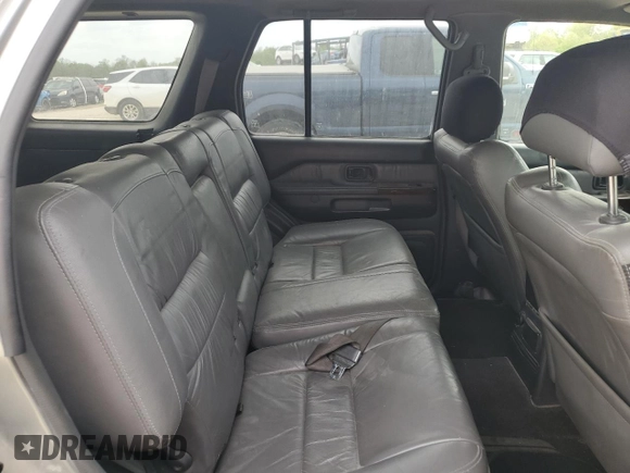 2000 Infiniti QX4 with VIN JNRAR07Y3YW085317, listed as a Copart auction lot 53807065 with 235,687 mi miles and Clean Title. Bid and sale history available at DreamBid. Image 11.