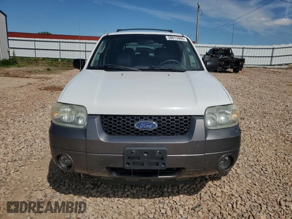 2005 Ford Escape XLT with VIN 1FMYU93145KA28777, listed as a Copart auction lot 58013995 with 94,308 mi miles and Clean title. Bid and sale history available at DreamBid. Image 5.