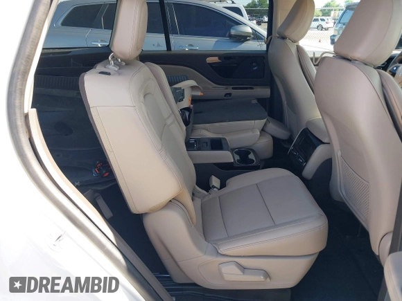 2023 Lincoln Aviator Reserve with VIN 5LM5J7WC8PGL07326, listed as a IAAI auction lot 41995352 with 42,174 mi miles and . Bid and sale history available at DreamBid. Image 8.