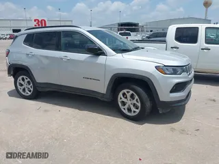 2024 Jeep Compass Latitude with VIN 3C4NJDBN6RT119349, listed as a IAAI auction lot 42125341 with 43,992 mi miles. Bid and sale history available at carsss.com. Image 1.
