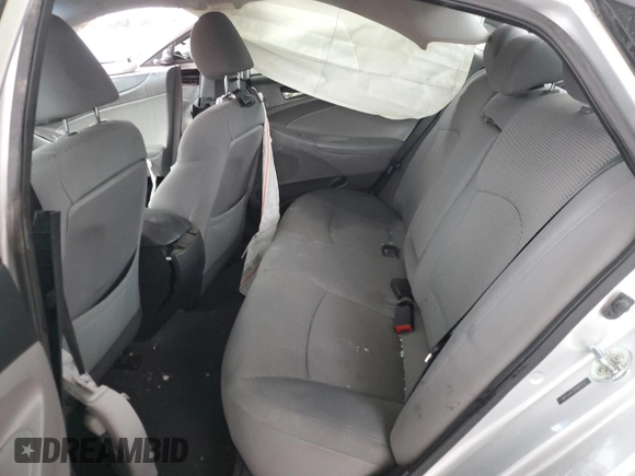 2013 Hyundai Sonata GLS z VIN 5NPEB4AC3DH503773, wystawiony jako Copart lot #47603525 z przebiegiem 217 437 mil mil oraz Szkody całkowita. Historia ofert i sprzedaży dostępna na DreamBid. Obrazek 10.