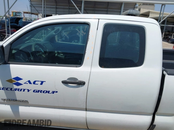 2014 Toyota Tacoma with VIN 5TFTX4CN8EX036394, listed as a IAAI auction lot 42306881 with 256,655 mi miles and . Bid and sale history available at DreamBid. Image 14.