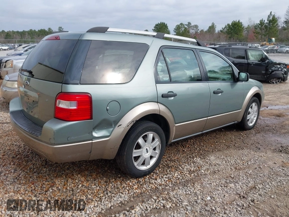 2005 Ford Freestyle SE with VIN 1FMZK01195GA74424, listed as a IAAI auction lot 41671994 with 238,292 mi miles. Bid and sale history available at carsss.com. Image 4.