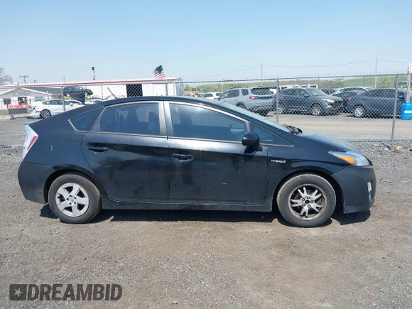 2011 Toyota Prius I with VIN JTDKN3DU8B1433698, listed as a IAAI auction lot 42124404 with 223,576 mi miles. Bid and sale history available at carsss.com. Image 13.