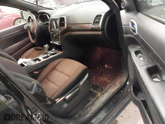 2018 Jeep Grand Cherokee Laredo E with VIN 1C4RJFAG0JC154937, listed as a IAAI auction lot 41966764 with 85,415 mi miles and . Bid and sale history available at DreamBid. Image 5.