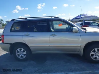 2002 Toyota Highlander with VIN JTEGF21A120071643, listed as a IAAI auction lot 41593796 with 157,608 mi miles. Bid and sale history available at carsss.com. Image 12.