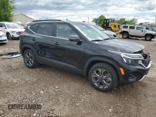 2024 Kia Seltos S with VIN KNDEUCAA7R7605575, listed as a Copart auction lot 58466915 with 7,065 mi miles and Salvage title. Bid and sale history available at DreamBid. Image 4.