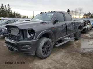 2022 Ram 2500 Limited z VIN 3C6UR5SJ8NG109827, wystawiony jako Copart lot #88528655 z przebiegiem 43 332 mil mil oraz Czysty tytuł • Clean title. Historia ofert i sprzedaży dostępna na DreamBid. Obrazek 1.