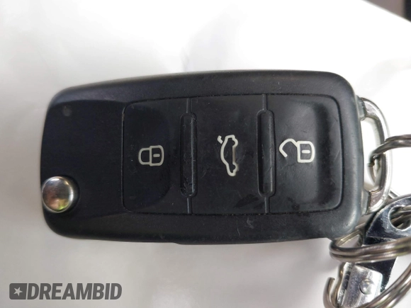 2013 Volkswagen Jetta Hybrid SEL with VIN 3VW637AJ2DM303167, listed as a IAAI auction lot 41353536 with 64,964 mi miles and . Bid and sale history available at DreamBid. Image 11.
