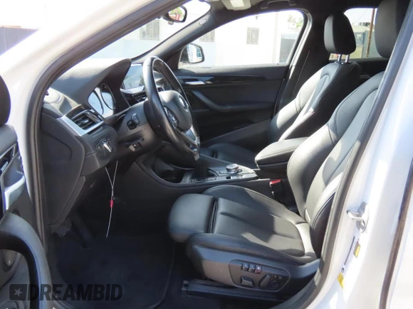 2019 BMW X2 sDrive28i with VIN WBXYJ3C57KEP77485, listed as a Copart auction lot 58860995 with 80,811 mi miles and Salvage title. Bid and sale history available at DreamBid. Image 9.