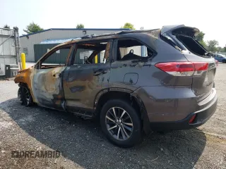 2017 Toyota Highlander with VIN N0V1N67037264, listed as a Copart auction lot 67037264 with Not provided miles and Non repairable. Bid and sale history available at DreamBid. Image 2.