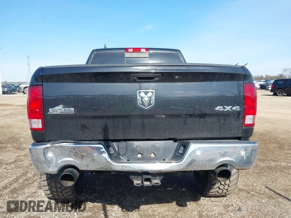 2018 Ram 1500 Big Horn with VIN 1C6RR7LT1JS332585, listed as a IAAI auction lot 42110348 with Not provided miles and . Bid and sale history available at DreamBid. Image 17.