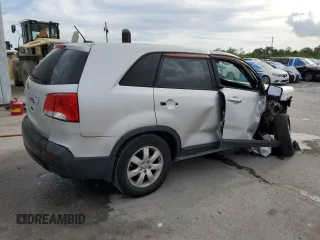 2012 Kia Sorento LX with VIN 5XYKT3A11CG231965, listed as a Copart auction lot 52012875 with 271,965 mi miles and Salvage Title. Bid and sale history available at carsss.com. Image 3.