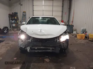 2015 Toyota Camry XLE with VIN 4T1BF1FK0FU102269, listed as a IAAI auction lot 41379555 with 160,056 mi miles. Bid and sale history available at carsss.com. Image 13.