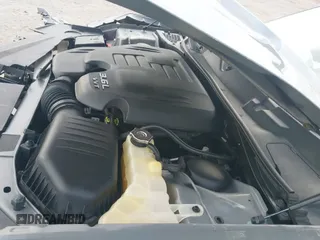 2017 Dodge Challenger SXT Plus z VIN 2C3CDZAG4HH544689, wystawiony jako IAAI lot #42244595 z przebiegiem 99 838 mil mil oraz . Historia ofert i sprzedaży dostępna na DreamBid. Obrazek 22.